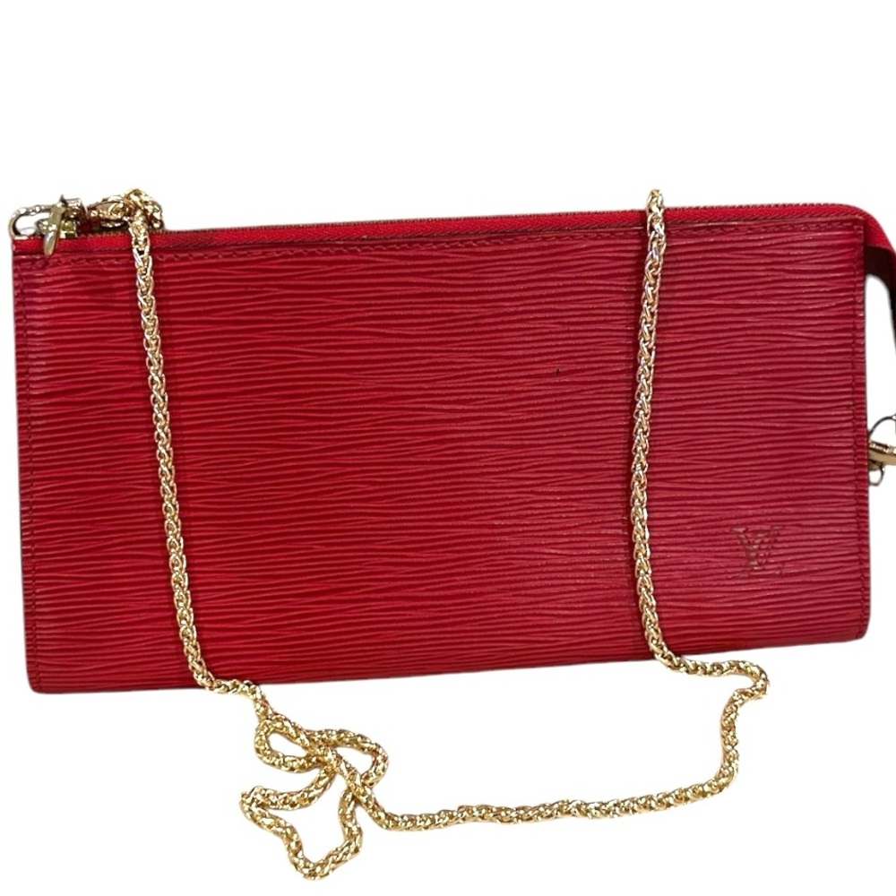LOUIS VUITTON EPI POCHETTE BAG